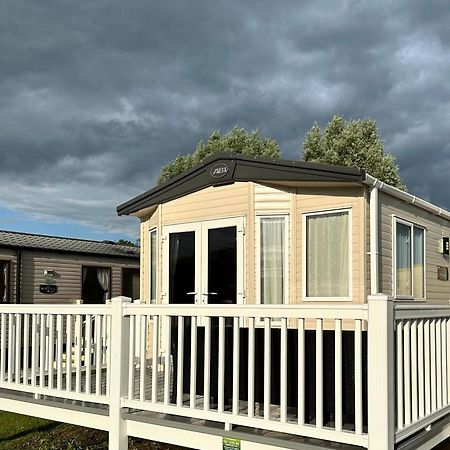Tattershall Lakes- Lancaster Crescent Bagian luar foto
